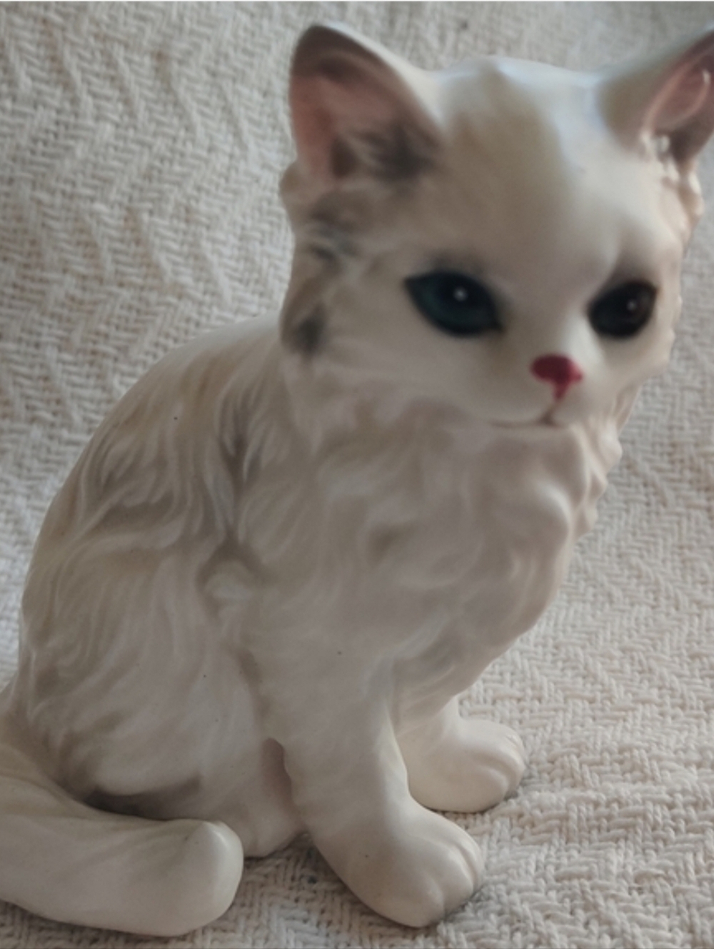 Vintage Lefton #1513 White Ceramic Cat Figurine Japan